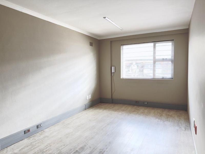 To Let commercial Property for Rent in Wynberg Western Cape